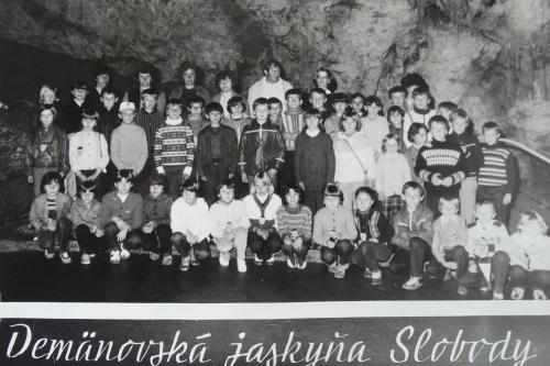 Školský výlet tretiakov a&nbsp;štvrtákov do&nbsp;Demänovskej jaskyne Slobody, rok 1983.